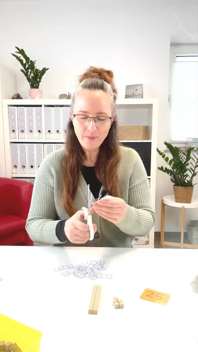 Instagram post from mathe.mit.frau.hasler. This post is in position 0.