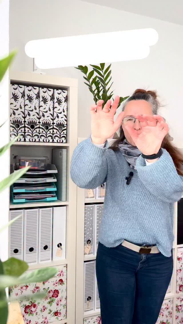 Instagram post from mathe.mit.frau.hasler. This post is in position 0.